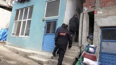 dogal afet -  Artvin Ortaköy'de evi yanan yaşlı kadın 'Ben nerede kalacağım' demişti, Vali Yardımcısı aileyi ziyaret etti Videosu