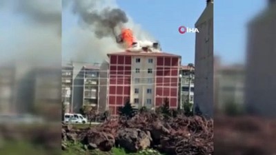  Diyarbakır’da çatı katında korkutan yangın