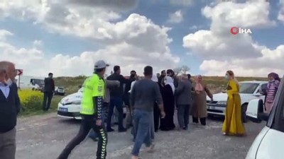 dugun konvoyu -  Düğün konvoyunda yaşanan kaza sonrası kavga çıktı Videosu