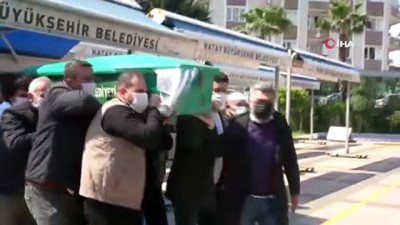 oyunculuk -  İstanbul'daki evinde ölü bulunan Şükriye toprağa verildi Videosu