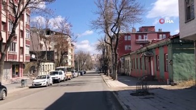 sokak kopekleri -  Kars’ta caddeler sessizliğe büründü Videosu