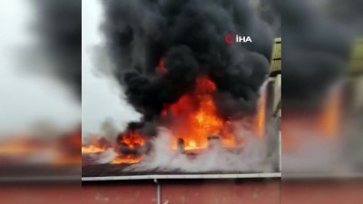 cati yangini -  Bahçelievler’de korkutan çatı yangını Videosu
