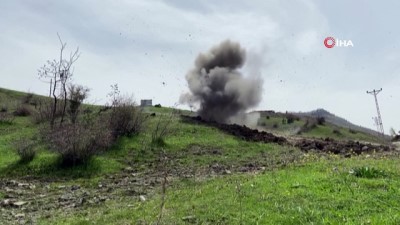 havan mermisi -  Batman’da arazide bulunan patlamamış havan mermisi imha edildi Videosu