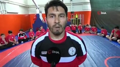 milli guresci - Şampiyon adayı güreşçiler malzeme desteğine çok sevindi Videosu