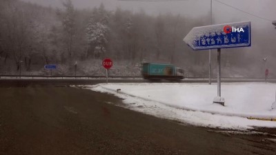 kar yagisi -  Bolu Dağı’nda hafif kar ve sis etkisini sürdürüyor Videosu