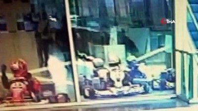  Spor yapan adamın önce anahtarını sonra arabasını çaldılar