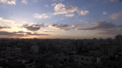 GAZZE - İsrail'in saldırısı sonucu 6 katlı bir bina yıkıldı
