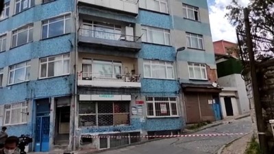 İSTANBUL - Fatih'te kolonları çatlayan bina boşaltıldı (3)