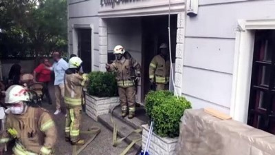 İSTANBUL - Şişli'de bir binada çıkan yangın söndürüldü