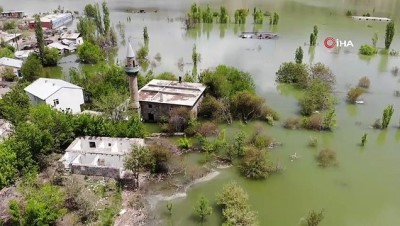 elektrik uretimi -  Karakurt Barajı'nın seviyesi yükseldi, boşaltılan köyde evler ve cami sular altında kaldı Videosu