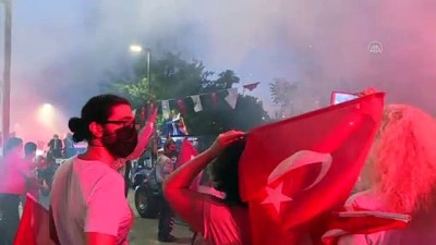 fener alayi - ANTALYA - 19 Mayıs Atatürk'ü Anma Gençlik ve Spor Bayramı'nda mobil fener alayı düzenlendi Videosu