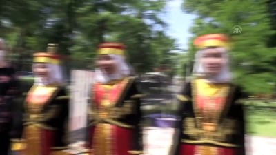 defile - BİŞKEK - Kırgızistan'da 19 Mayıs Atatürk'ü Anma Gençlik ve Spor Bayramı kutlandı Videosu