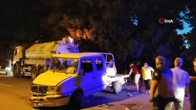arac kamerasi -  Kaza sonrası kavga çıktı... Kuşadası'nda ambulansın karıştığı kaza kamerada: 2 yaralı Videosu