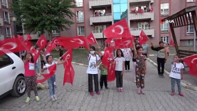 kutlay -  Muş’ta 19 Mayıs balkonlardan kutlandı Videosu