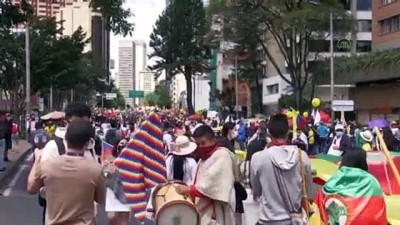 BOGOTA - Kolombiya'da hükümete yönelik protestolar devam ediyor