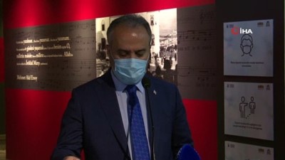  'Cumhuriyetin ebedi sesi' temalı sergi, Bursa Kent Müzesi'nde ziyarete açıldı