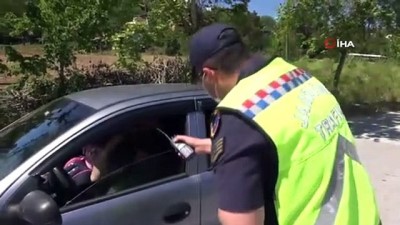 halk otobusu -  Jandarma personeli yolcu gibi otobüse binip, denetim yaptı Videosu