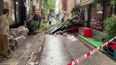 saganak yagis -  Ahşap bina sağanak yağışın etkisiyle çöktü Videosu