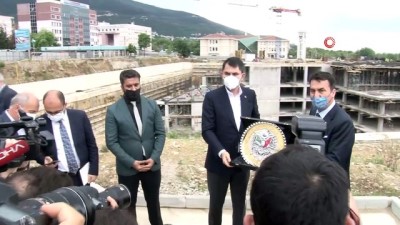 siluet -   Bakan Kurum: 'Osmangazi Meydanı 2022 sonunda tamamlanacak' Videosu