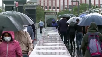 saganak yagis - İSTANBUL - Sağanak yağış etkili oluyor (4) Videosu