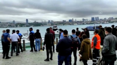 deniz polisi - İSTANBUL - Üsküdar'da düşen oltasını almak için denize atlayan kişi boğulma tehlikesi geçirdi Videosu