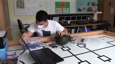 termal kamera -  Lise öğrencisinin askerler için geliştirdiği akıllı miğfer: 'RooboKask' Videosu