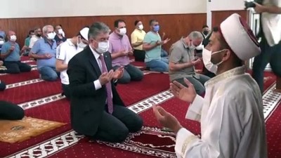 cuma namazi - OSMANİYE - İsrail'in saldırılarında hayatını kaybedenler için dua edildi Videosu