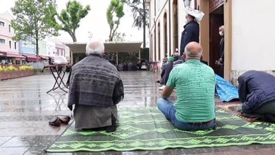 giyabi cenaze namazi - SAKARYA - Filistinli şehitler için gıyabi cenaze namazı kılındı Videosu