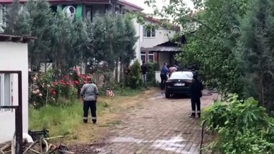 karya - SAKARYA - Kendini yangın çıkardığı evine kilitleyen kişiyi ekipler ikna etti Videosu