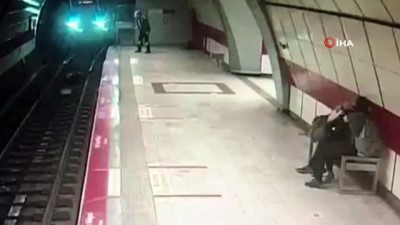 intihar girisimi -  Taksim Metrosundaki kadının intihar girişimi kamerada Videosu