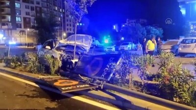 HATAY - Kaza yapan otomobilin sürücüsü olay yerinden kaçtı