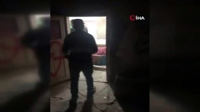 horoz dovusu -  Horoz dövüşçüleri jandarmaya yakalandı Videosu