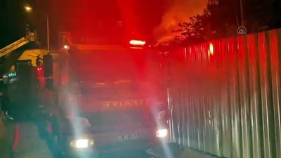 esmekaya - AMASYA - Tarihi yalıboyu evlerinin bulunduğu alandaki otel olarak kullanılan konakta çıkan yangın söndürüldü Videosu