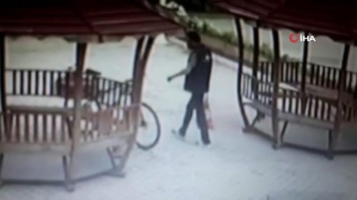 cami bahcesi -  Cami avlusundan bisiklet çalan hırsız kameraya yakalandı Videosu