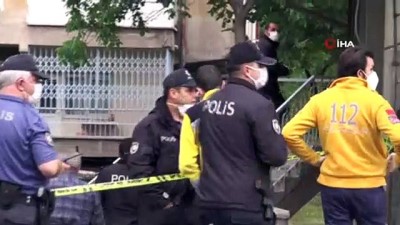 harekat polisi -  Kendini bıçakla eve kapatan madde bağımlısı şahıs, özel harekat polisini harekete geçirdi Videosu