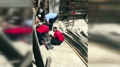 akaryakit istasyonu -  Başına keresteler düşen işçi ağır yaralandı Videosu