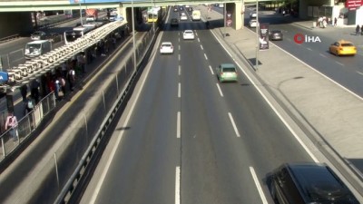  İstanbul’da trafik yoğunluğu yüzde 70 seviyesine ulaştı