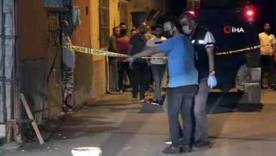 silahli saldiri -  Adana’da sokak arasında silahlı saldırı: 1 ölü 1 yaralı Videosu