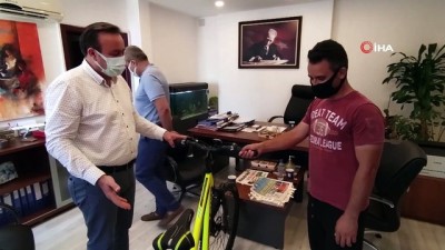 ihbar hatti -  Başkan Günel’den bisikleti çalınan vatandaşa anlamlı hediye Videosu