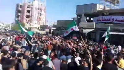 kepenk kapatma - DERA - Esed rejiminin kontrolündeki Dera'da sözde devlet başkanlığı seçimi protesto edildi Videosu