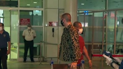 ANTALYA - Milli futbolcular Burak Yılmaz, Yusuf Yazıcı ve Zeki Çelik  Antalya'ya geldi