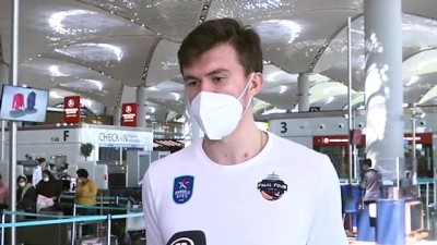 milli basketbolcu - İSTANBUL - Anadolu Efesli Tolga Geçim, Dörtlü Final'de kendilerini favori görüyor Videosu