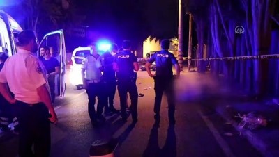 İZMİR - Beton mantar dubaya çarpan motosikletin sürücüsü öldü