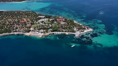 İZMİR - 'Kesin korunacak hassas alan' ilan edilen Dikili'deki adalar bölgesi, doğal güzellikleriyle dikkati çekiyor