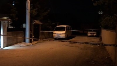 SAKARYA - Akrabalar arasında çıkan bıçaklı baltalı kavgada 3 kişi yaralandı