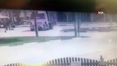 eziler -  Bursa'daki 19 yaşındaki motosikletli gencin öldüğü kaza kamerada Videosu