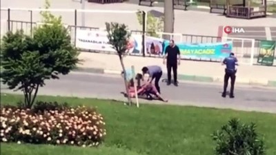 demir cubuk -  Gemlik’te polise saldıran şüpheli kıskıvrak yakalandı Videosu