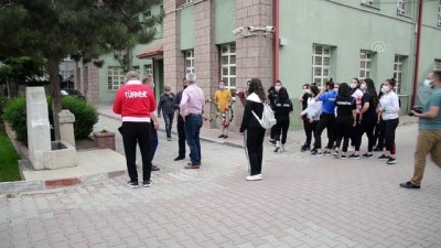 gumus madalya - KONYA - Dünya Gençler Halter Şampiyonası'nda ikinci olan Cansel Özkan, Konya'da Videosu