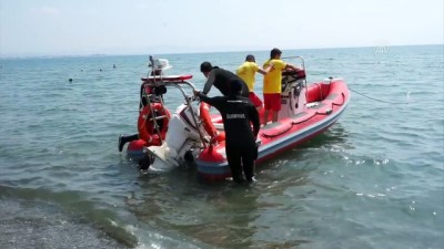 BALIKESİR - Denizde kaybolduğundan şüphelenilen 84 yaşındaki kişinin aranmasına devam ediliyor