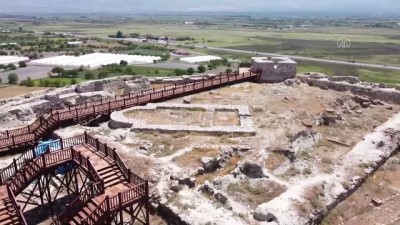 arkeoloji - ERZİNCAN - Arkeoparka dönüştürülen 2900 yıllık Urartu şehri turistleri ağırlamak için gün sayıyor Videosu
